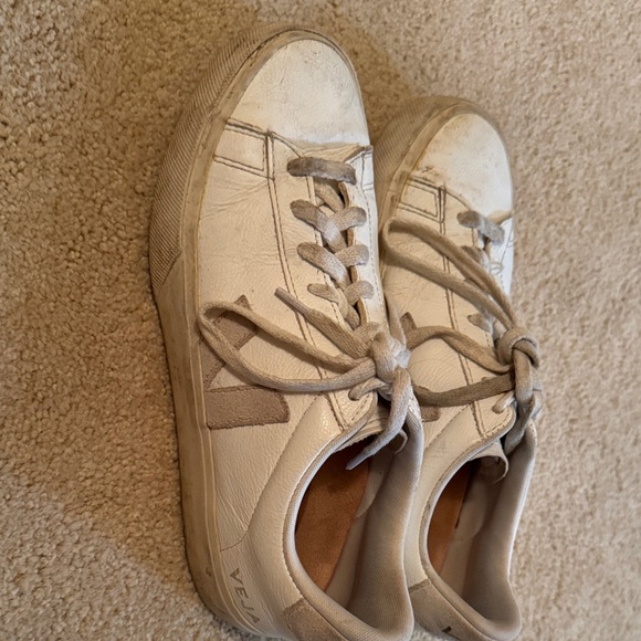 Veja Shoes - Veja Off-White and Beige Sneakers